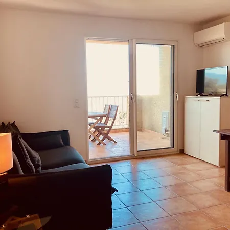 Punta Di Mare Lägenhetshotell Linguizzetta