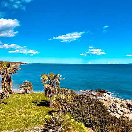 Punta Di Mare Aparthotel